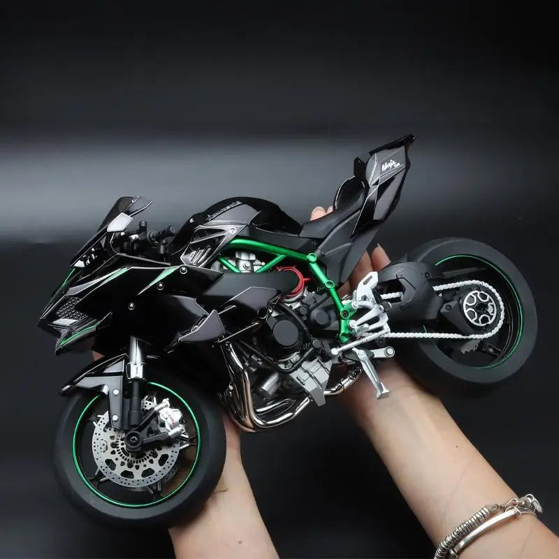 1:6 Kawasaki H2R Diecast Motorcycle Model – Dynamic Alloy Bike with Sound, Light & Spray Effects